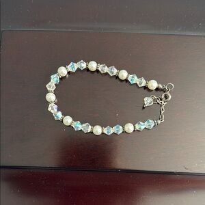 Elegant Silver and Pearl beaded Bracelet
